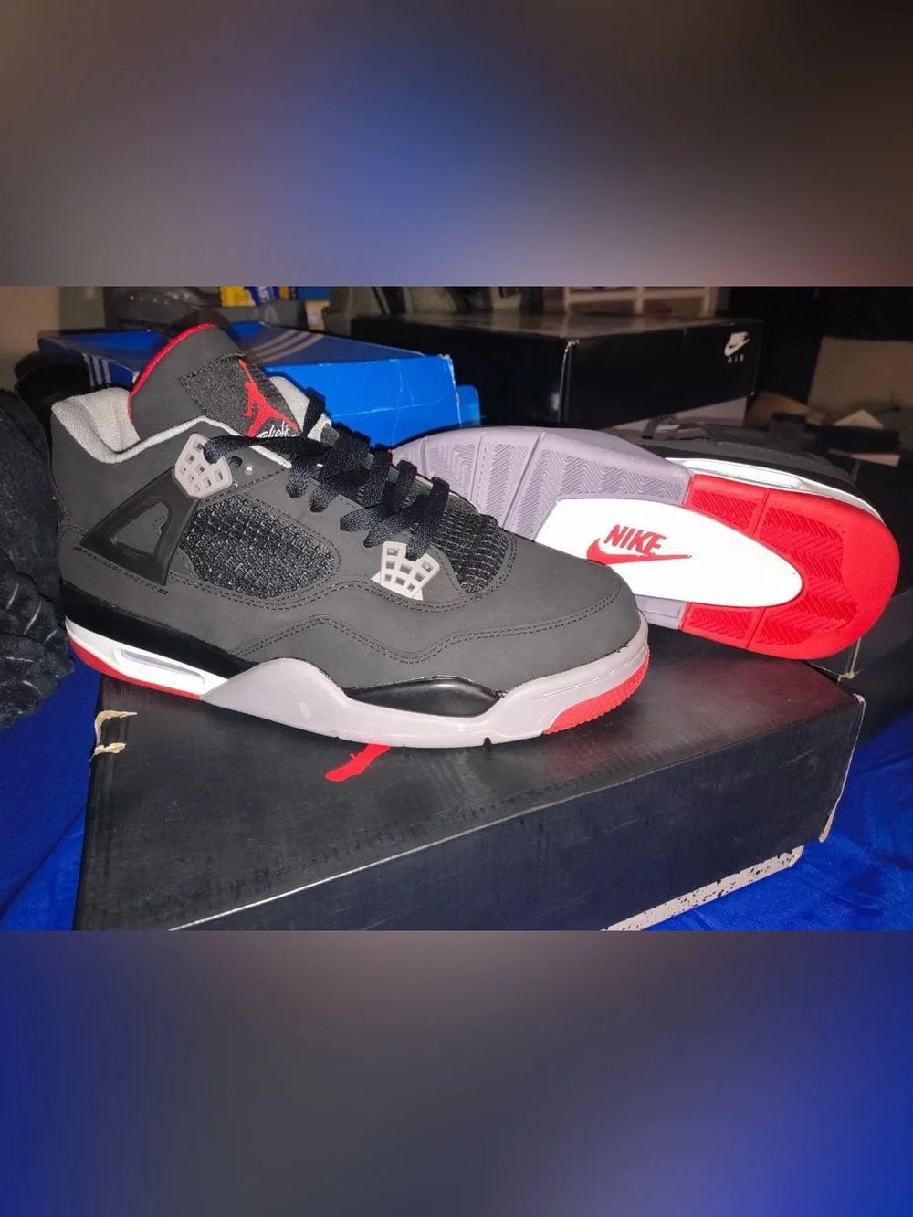 Air Jordan 4 Retro Bred (2019) men size 11 new in box never worn